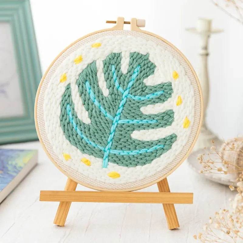 Adorable Punch Needle Embroidery Kit for Beginners - Soft Yarn Home Decor Craft Set - ToylandEU