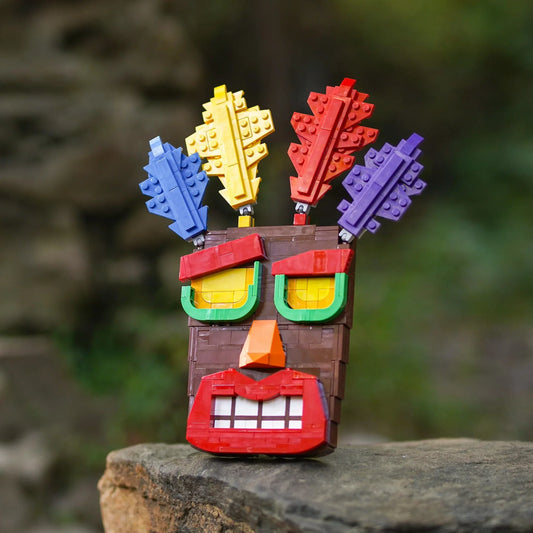 Life Sized Aku Aku Mask With LEGO Bricks Display Stand - ToylandEU