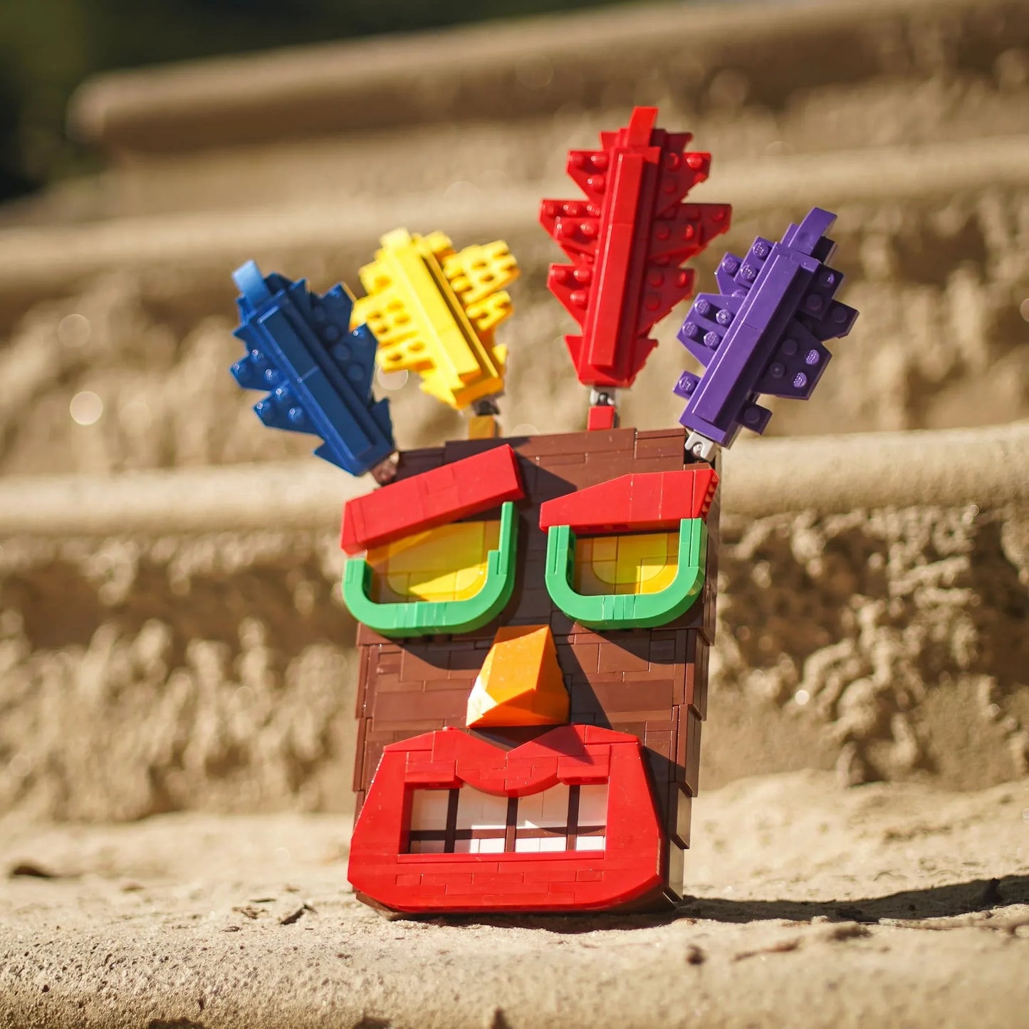 Life Sized Aku Aku Mask With LEGO Bricks Display Stand - ToylandEU