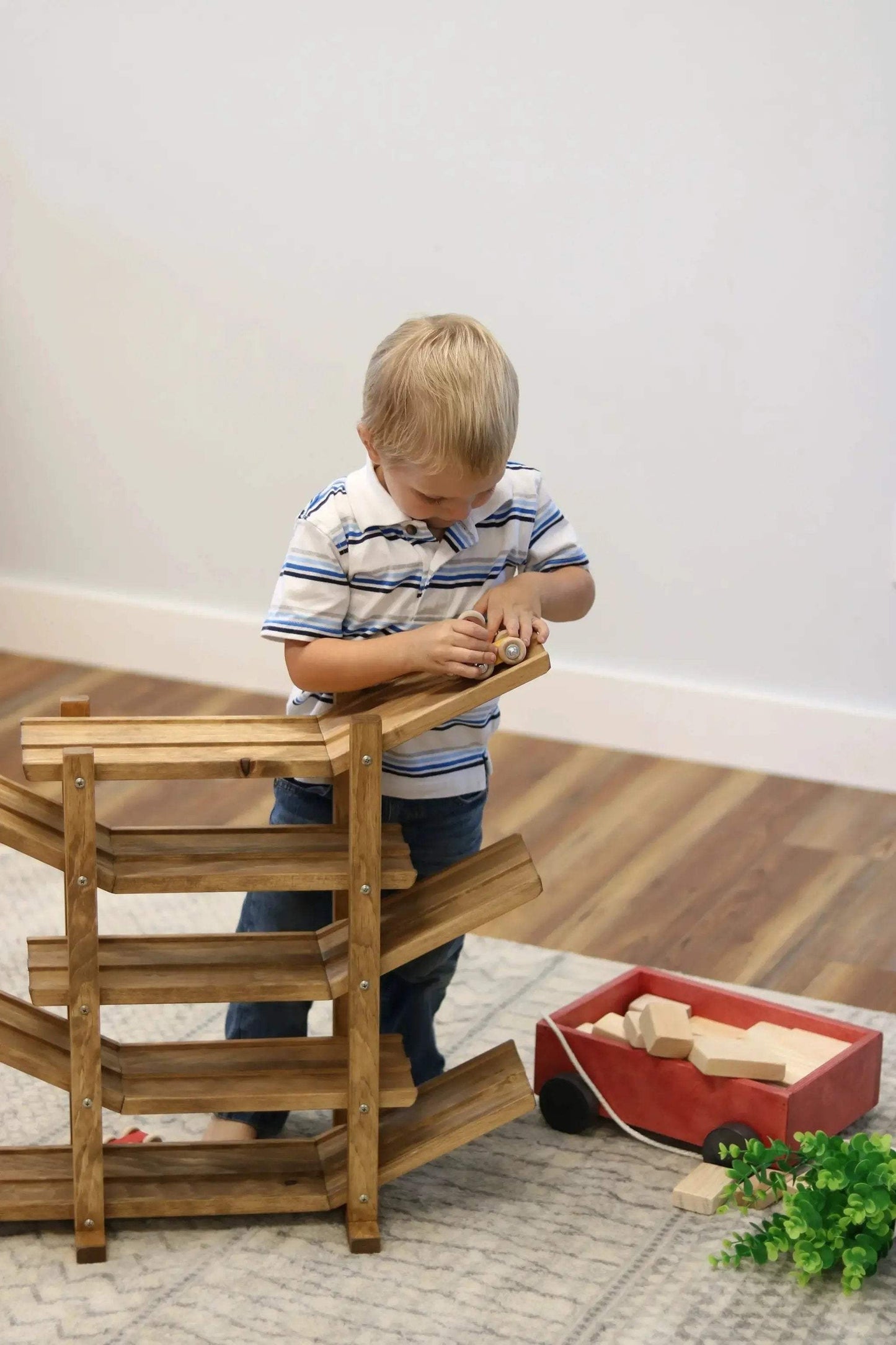 Amish-Made, Handcrafted Wooden Car Roller Racetrack Action Toy - ToylandEU