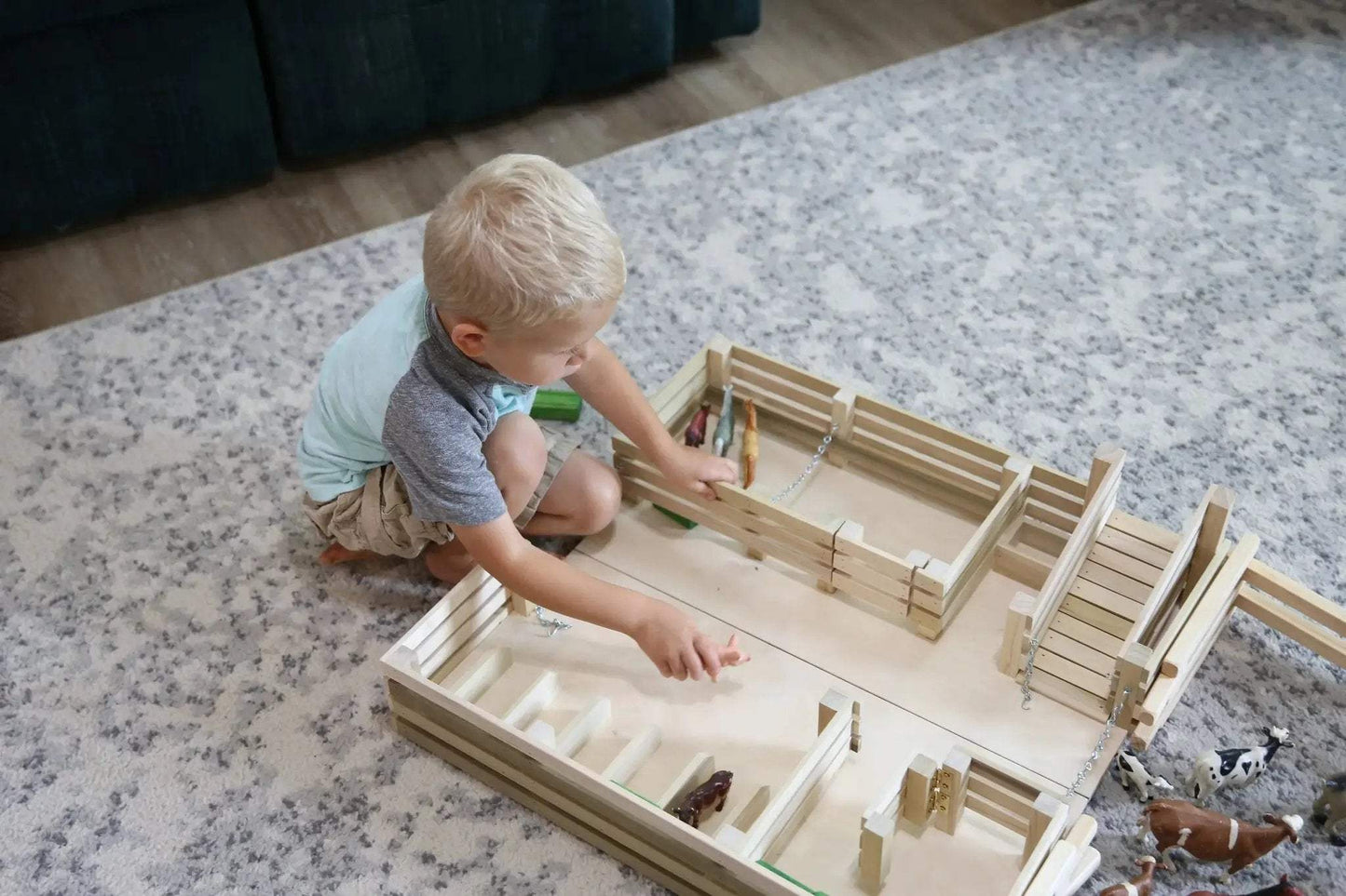 Amish-Made Wooden Folding Stock Yard Farm Toy, Unfinished - ToylandEU