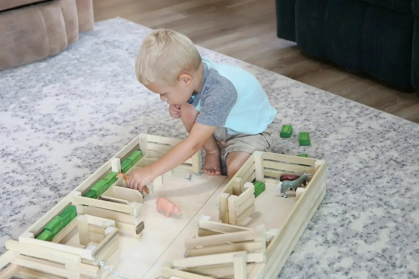 Amish-Made Wooden Folding Stock Yard Farm Toy, Unfinished - ToylandEU
