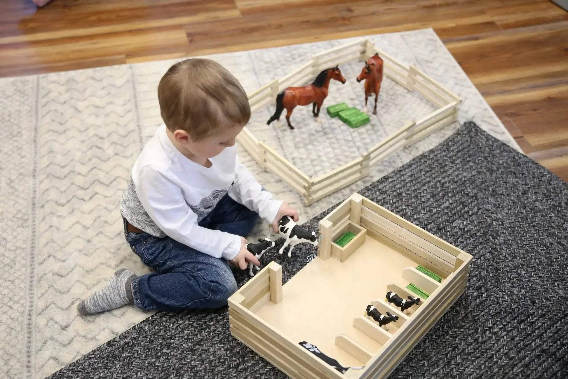 Amish-Made Wooden Mini Stockyard Toy, with 7 Stalls - ToylandEU