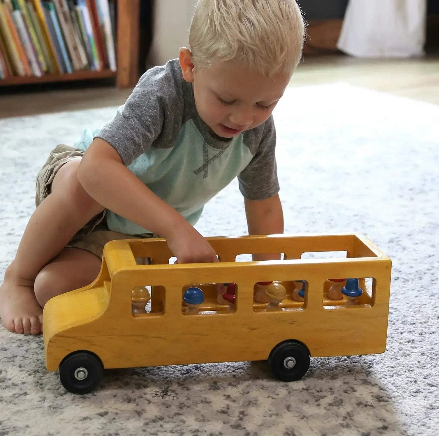 Amish-Made Wooden School Bus Toy, Child Safe Finish - ToylandEU