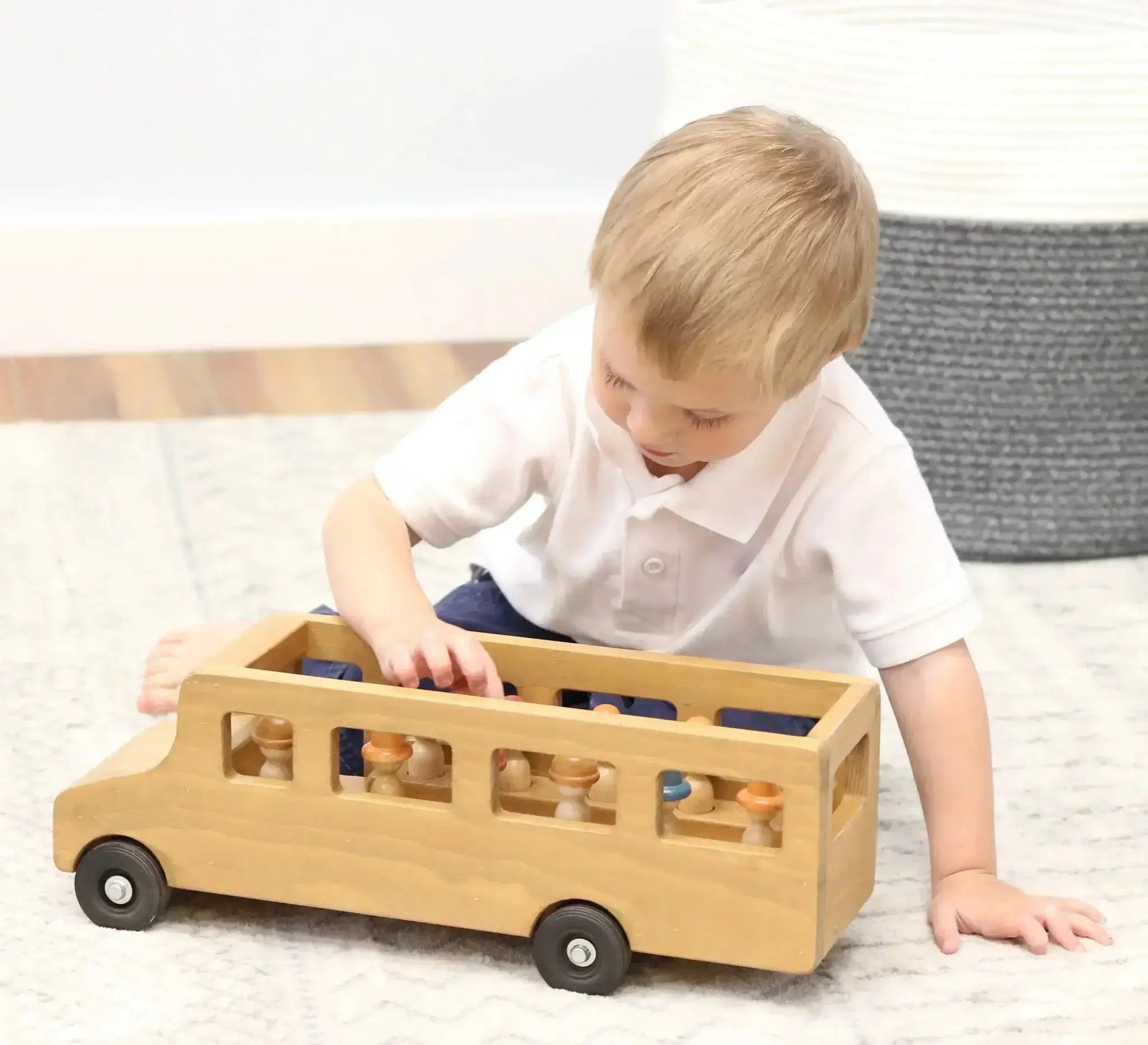 Amish-Made Wooden School Bus Toy, Child Safe Finish - ToylandEU