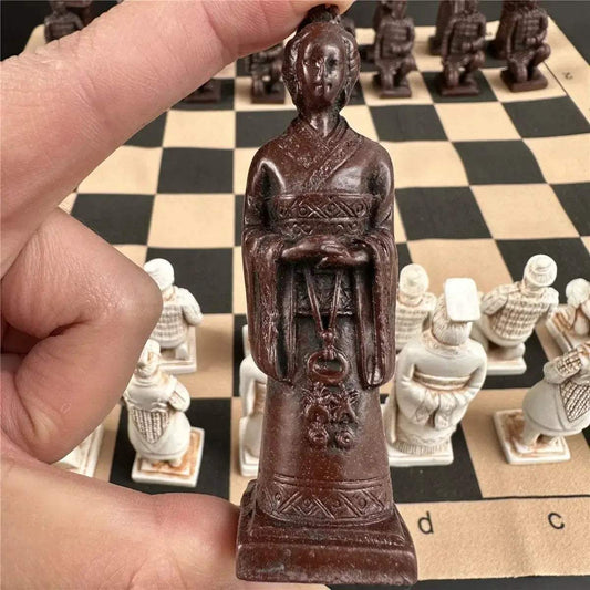 Ancient Terracotta Resin Chess Set With Leather Board - ToylandEU