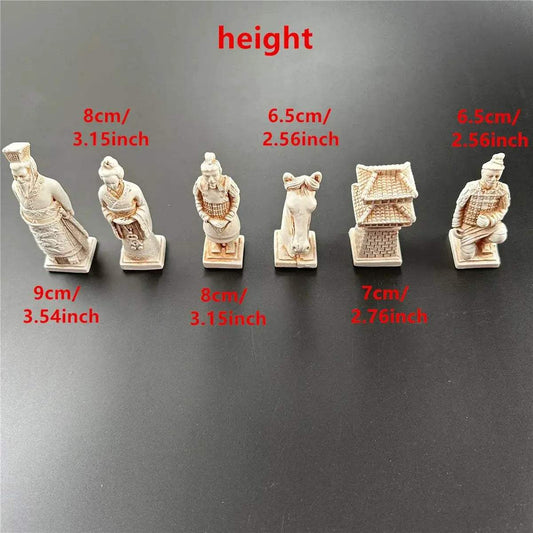 Ancient Terracotta Resin Chess Set With Leather Board - ToylandEU