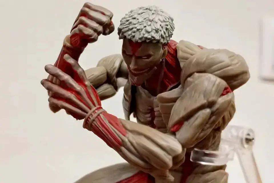 Armored Titan Anime Action Figure, Attack on Titan Anime Figurine Movable Joint Model Toys 17 CM - ToylandEU
