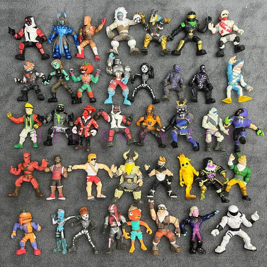 Authentic PVC Figure Fortress With Weapons For Collectors - ToylandEU