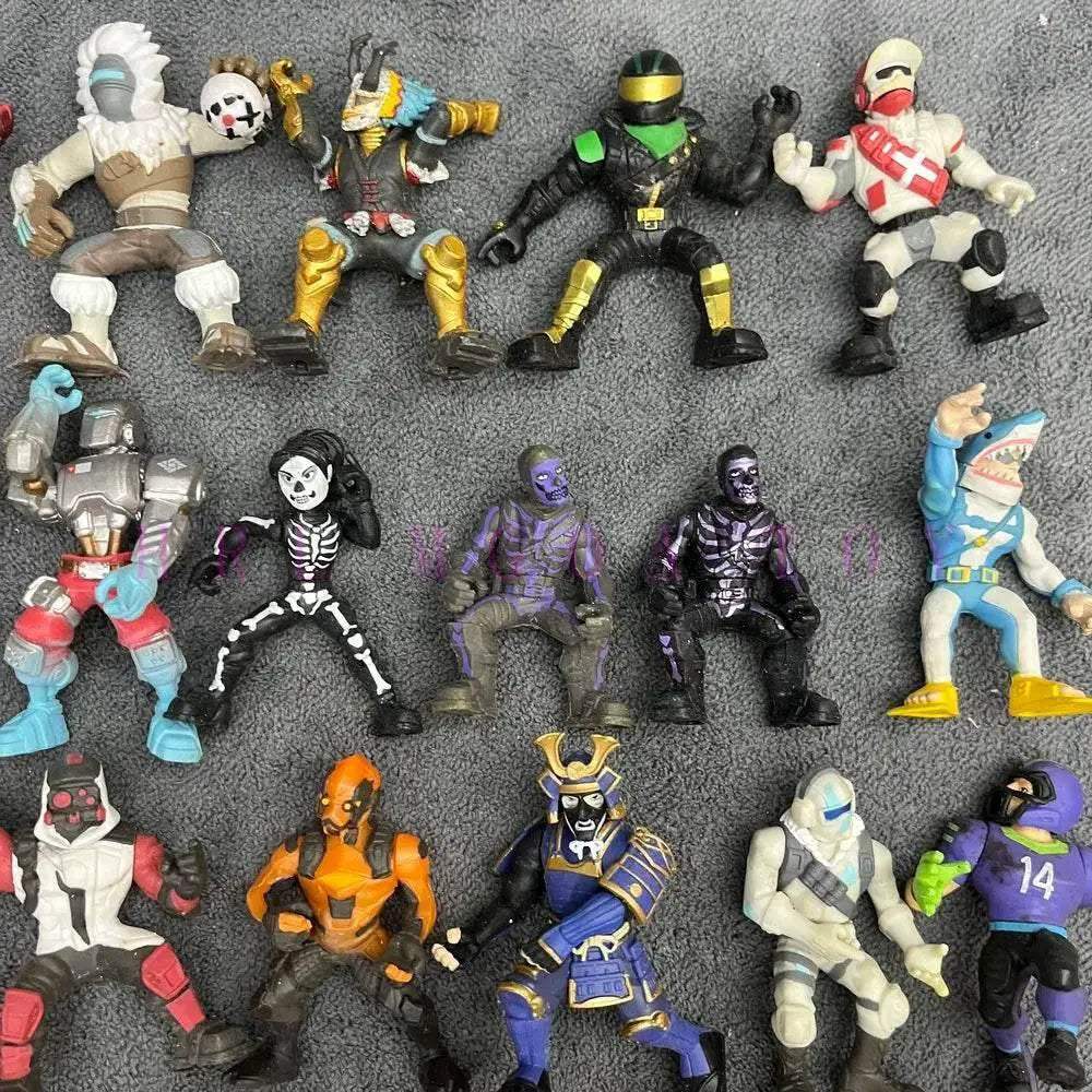  Authentic PVC Figure Fortress 6cm Weapons Toyland EU -  ToylandEU™