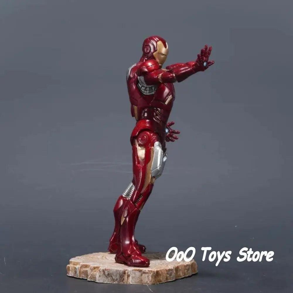  Avengers Figure Black Panther Iron Man Deluxe Statue -  ToylandEU™