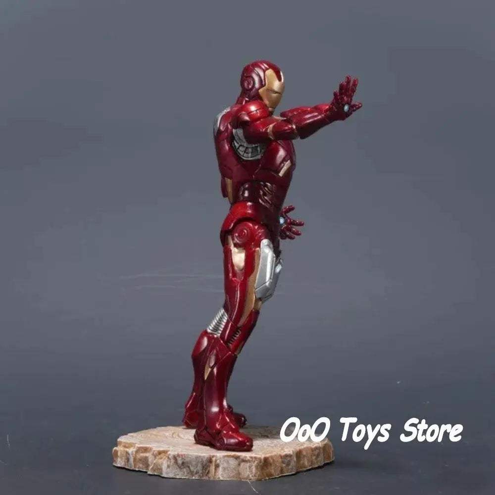  Avengers Figure Black Panther Iron Man Deluxe Statue -  ToylandEU™