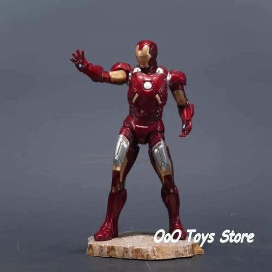  Avengers Figure Black Panther Iron Man Deluxe Statue -  ToylandEU™