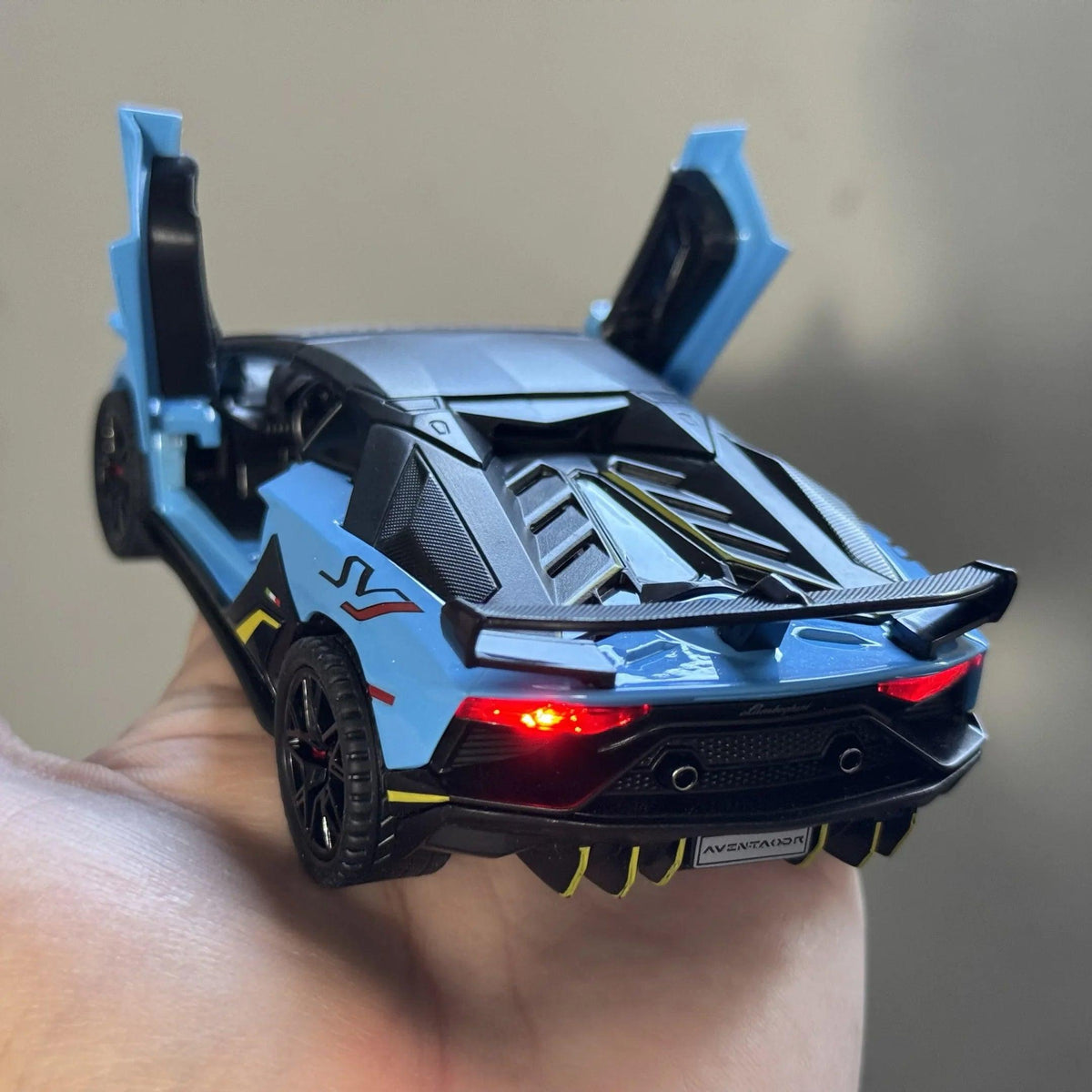 Aventador SVJ 63 Diecast Model | 1:32 Scale | Toylandeu™