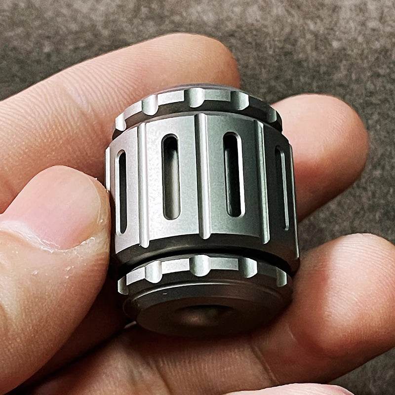 B.M War Hammer EDC Knife Pendant Fingertip Gyro Pendant Adult Fidget Toy Paracord Rope Decompression Toys Edc Titanium Accessory - ToylandEU