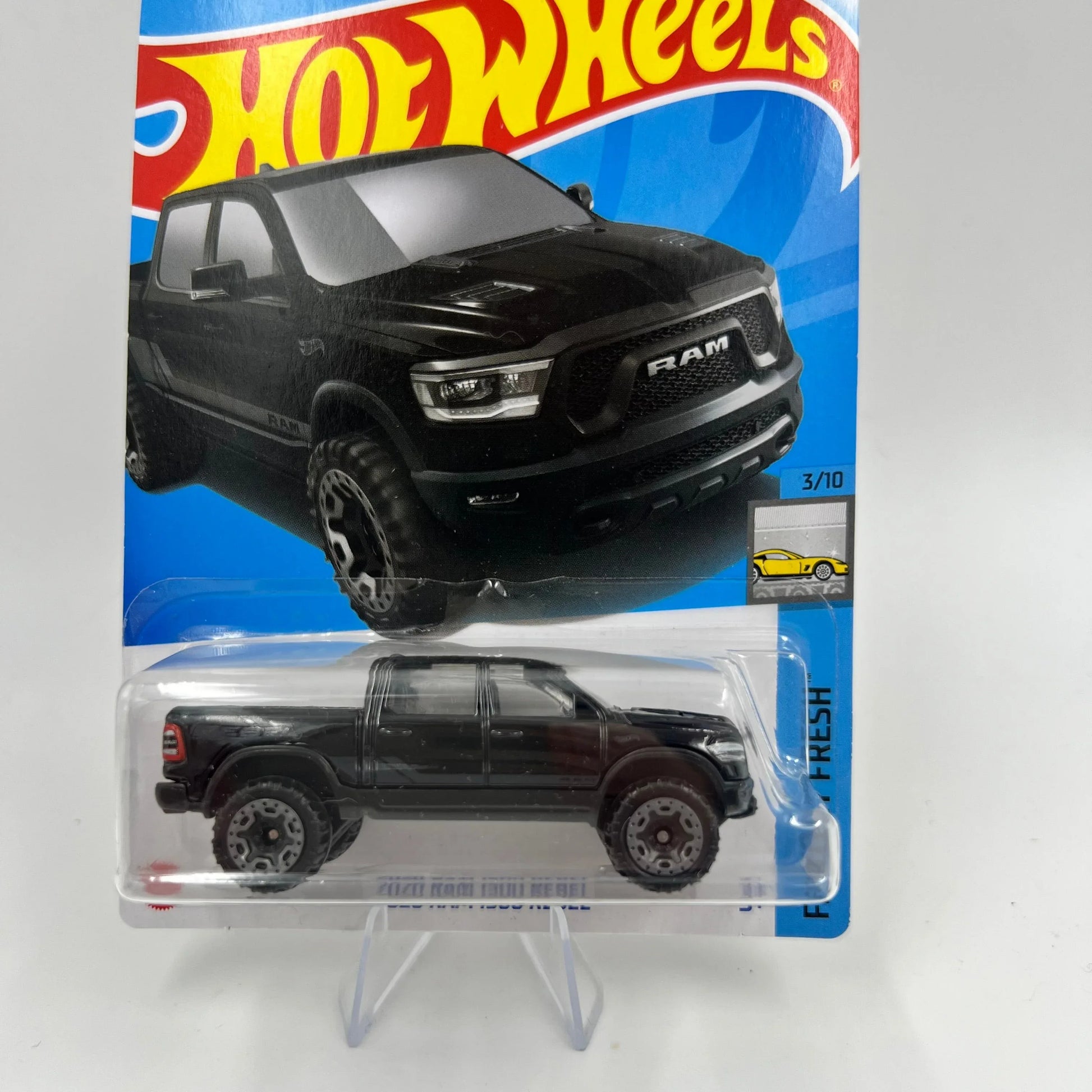 Custom Made Diecast 1:64 + Protector Case Hot wheels for any occasion - ToylandEU