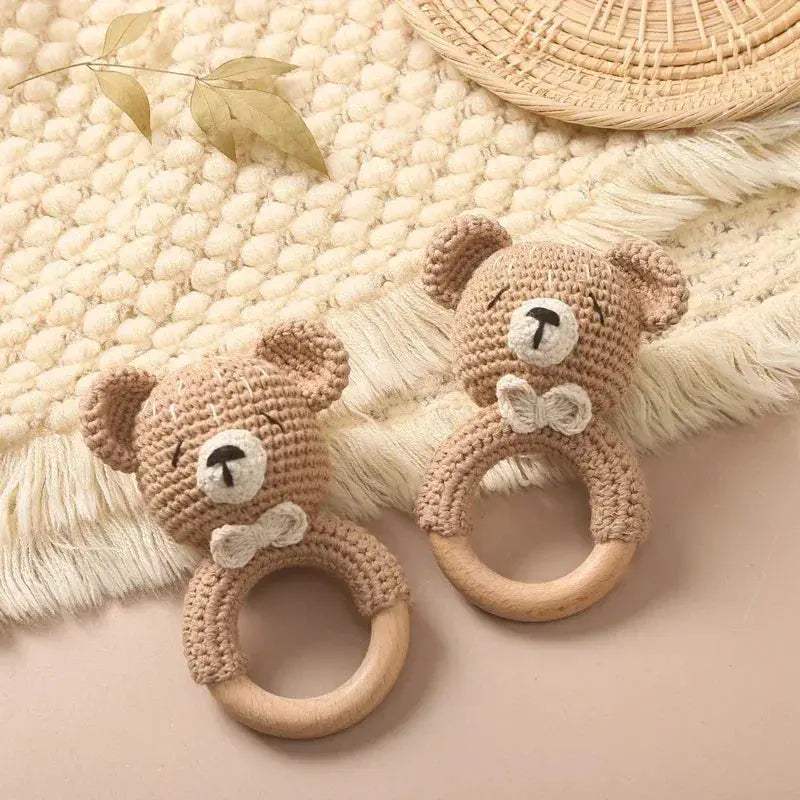  Baby Crochet Bear Rattle Toy 10 cm Cube Wooden Elements Unisex 0-36 Months Montessori -  ToylandEU™