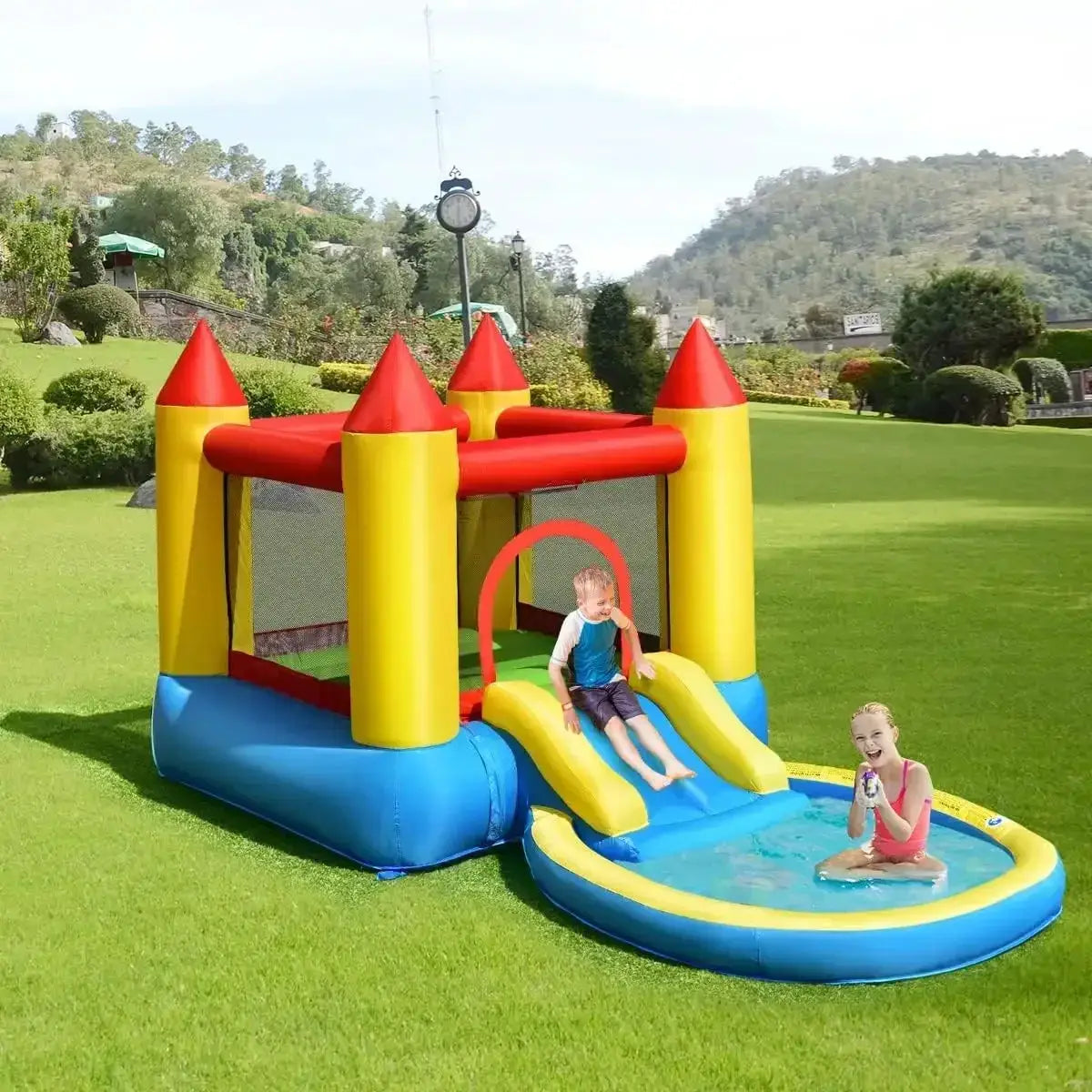 Backyard Water Slide Bounce House With Ball Pit For Fun - ToylandEU