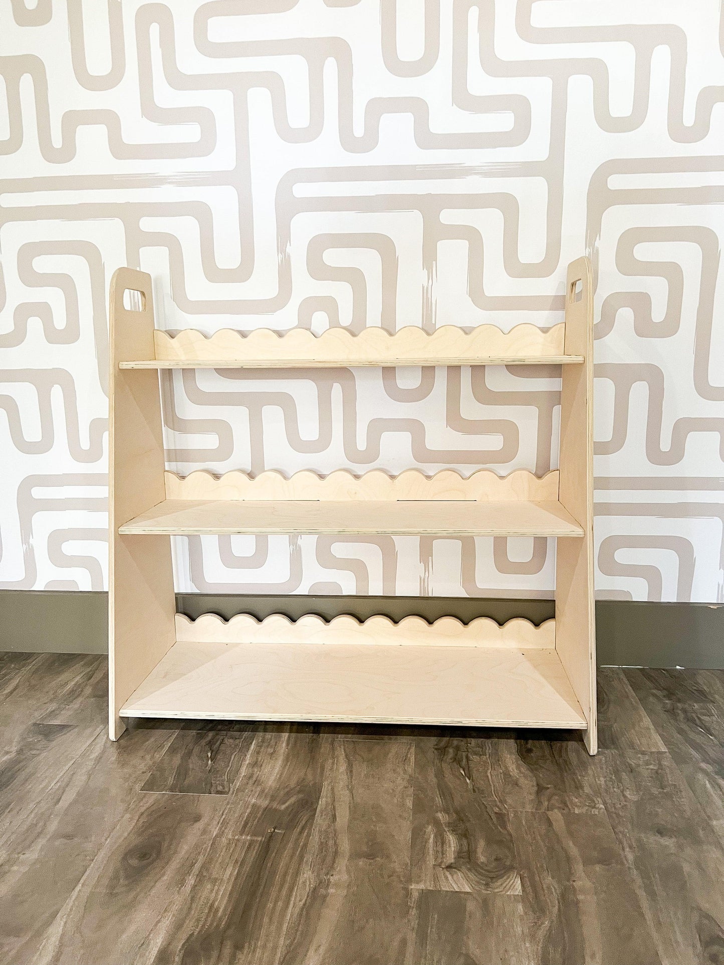 Baltic Birch Toy Shelf | Scalloped | Toylandeu™