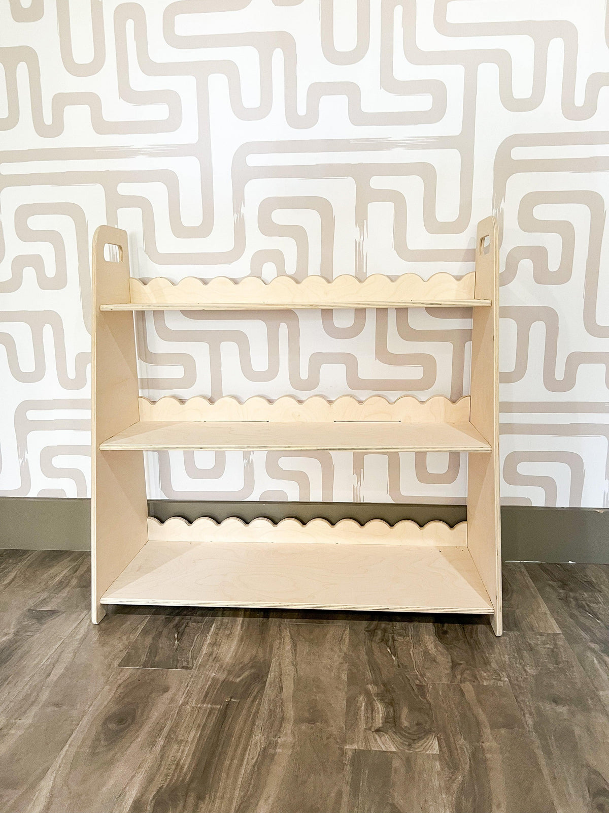 Baltic Birch Toy Shelf | Scalloped | Toylandeu™