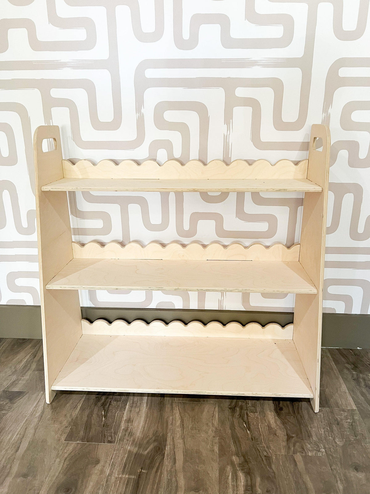 Baltic Birch Toy Shelf | Scalloped | Toylandeu™