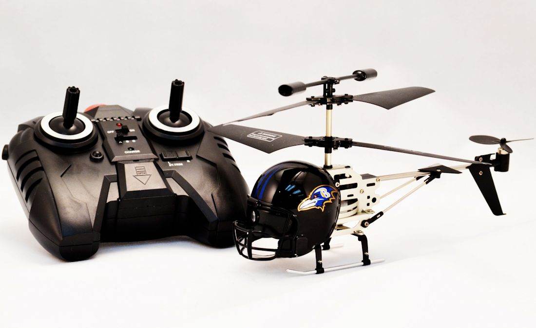 Baltimore Ravens Spotlight Helmet Copter With Remote - ToylandEU
