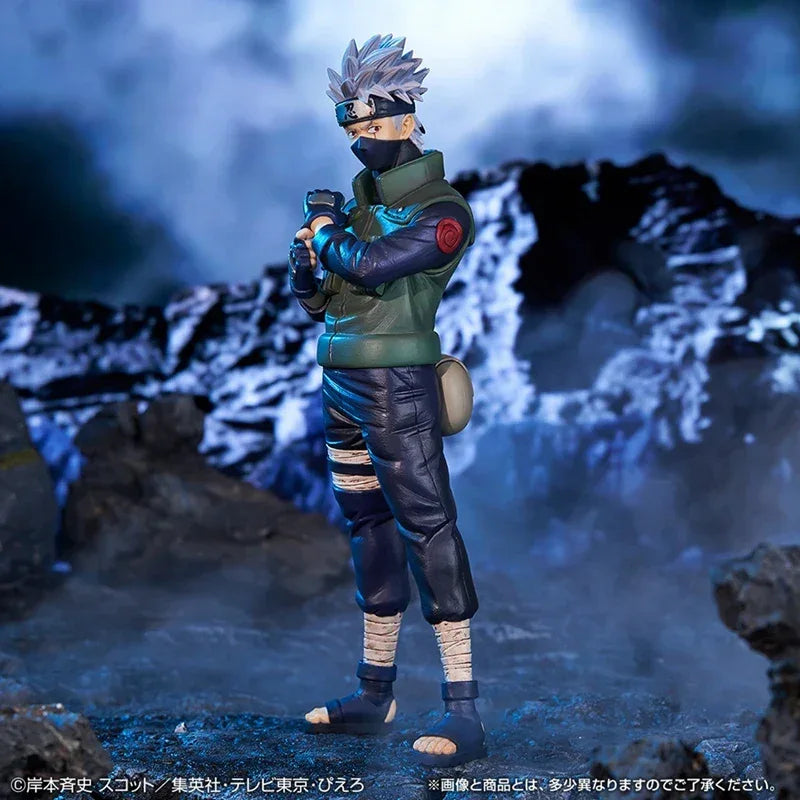 Bandai Naruto PVC Action Figures Sasuke Kakashi Minato Set Collectible - ToylandEU