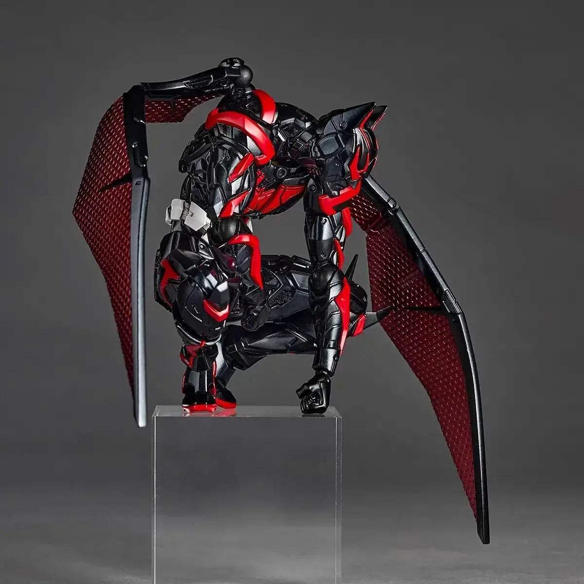 Batman Beyond One Twelfth Scale Revoltech PVC Figure -  ToylandEU™