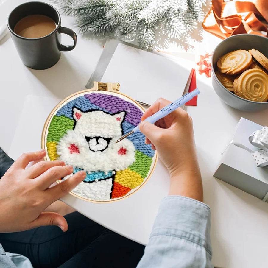 Beginner's Punch Needle Embroidery Kit - 20x20cm DIY Craft with Hoops and Animal Patterns - ToylandEU