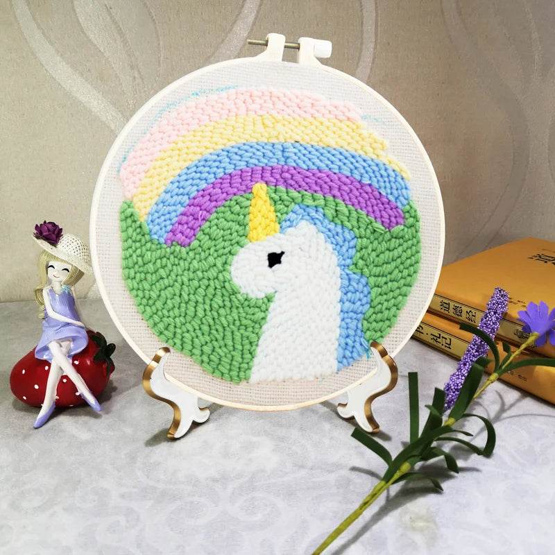 Beginner's Punch Needle Embroidery Kit - 20x20cm DIY Craft with Hoops and Animal Patterns - ToylandEU
