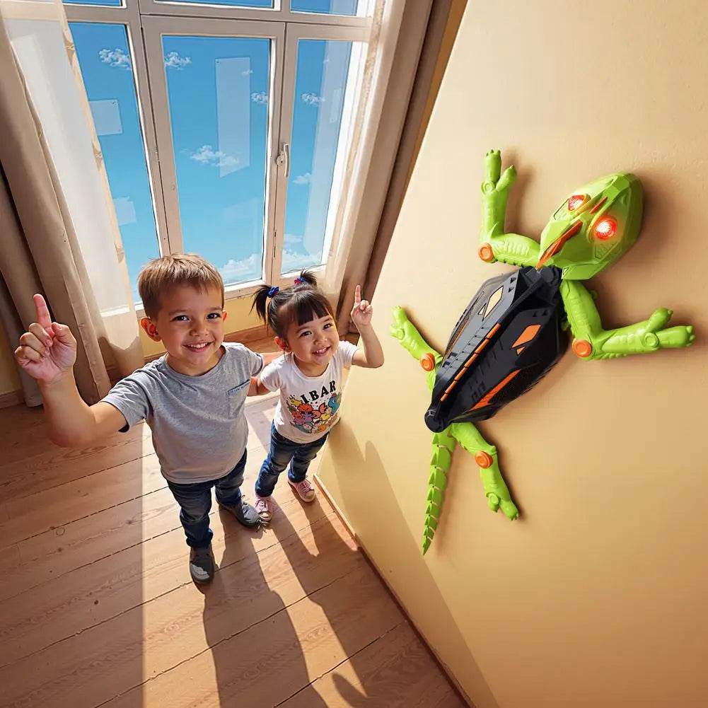Bionic Remote Control Wall Climbing Toy Lizard For Children - ToylandEU