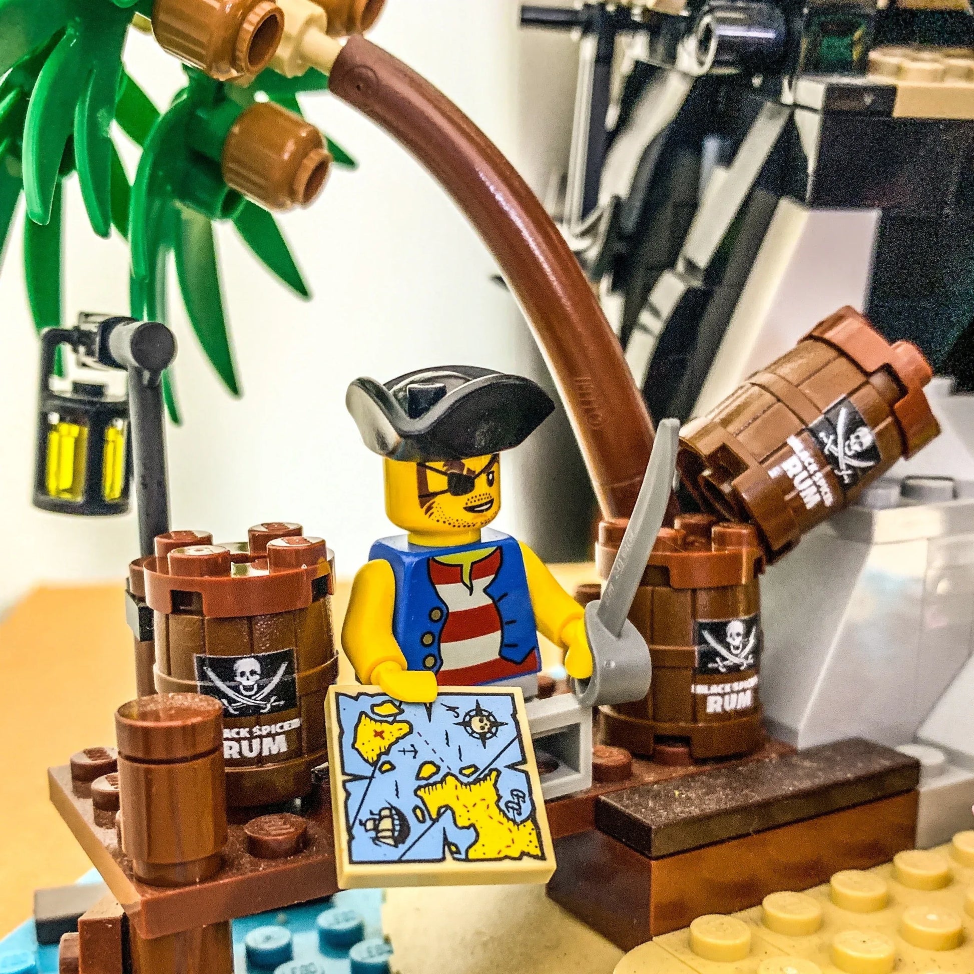 Custom Lego Black Barrel Rum Keg With Authentic Pirate Print - ToylandEU