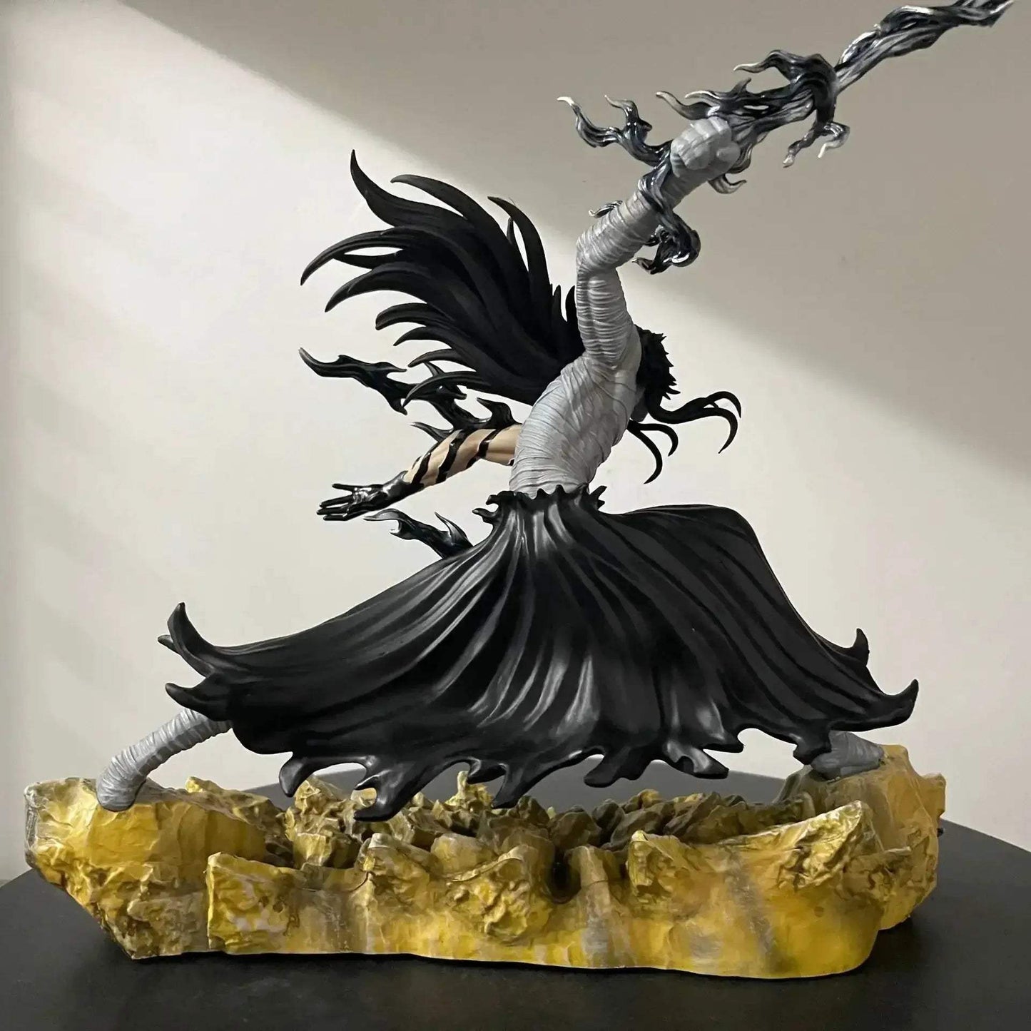 ‌Bleach Anime Figurines Ichigo Kurosaki Final Getsuga Tensho Combat Figure Model Statue 24 CM - ToylandEU