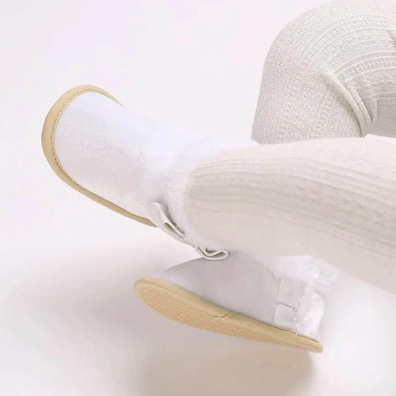  Cotton Baby Girl Bow Boots - Soft and Fluffy Winter Preschool Footwear (0-18 Months) -  ToylandEU™