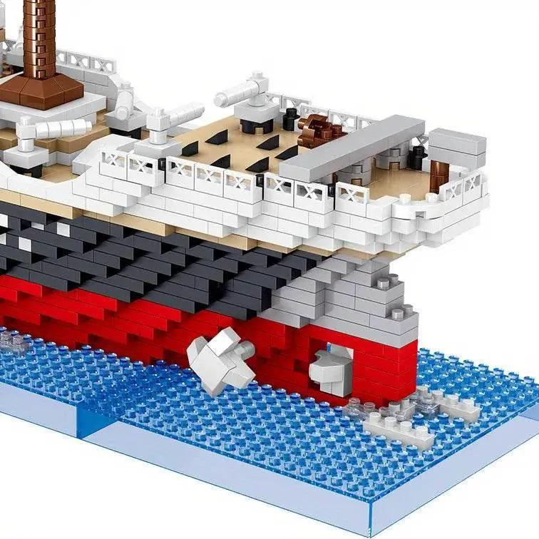  MOC 4404PCS Titanic Building Blocks Mini Cruise Ship Model Toys -  ToylandEU™