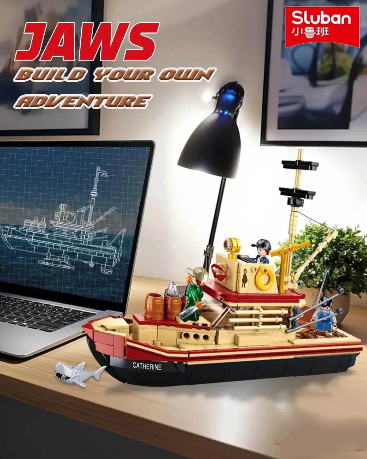  MOC 592PCS Shark Fishing Ship Building Blocks Great White Model -  ToylandEU™