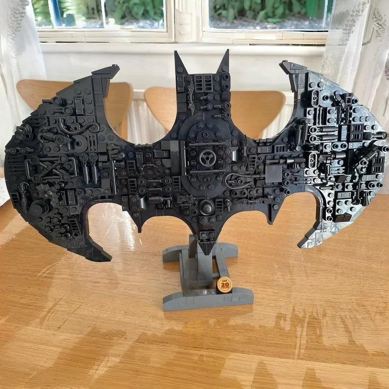 Building Blocks | Bat-Signal Logo 678 Pcs | Toylandeu™