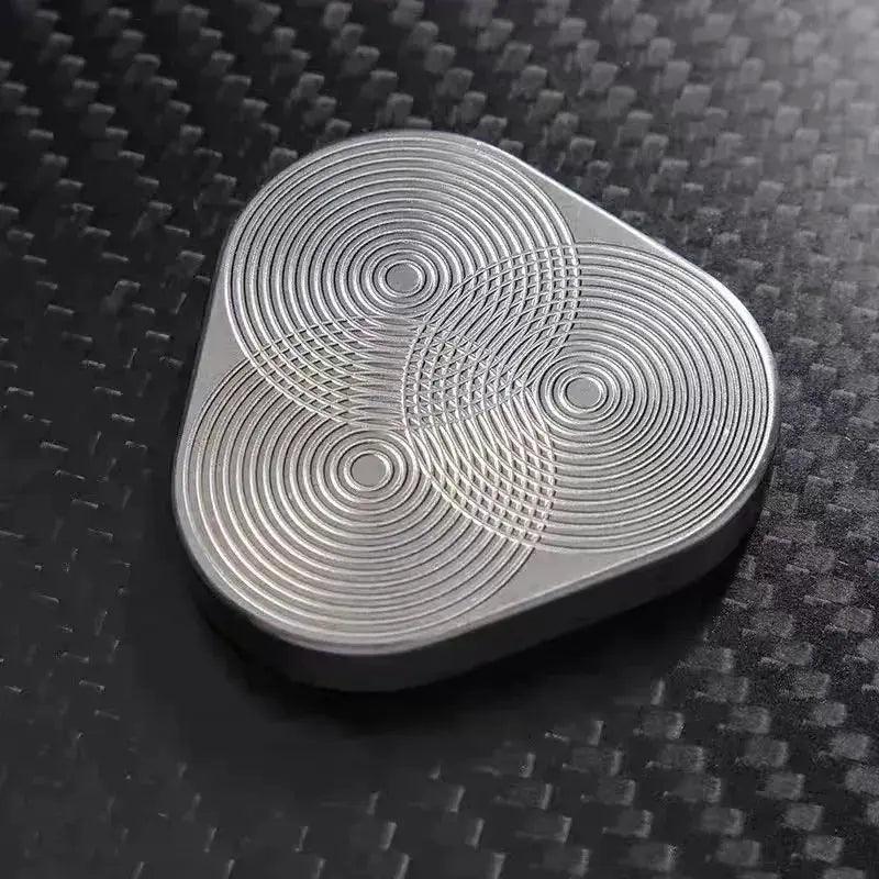  Calm Fidget Triangle Magnetic Push Slider Toyland EU -  ToylandEU™