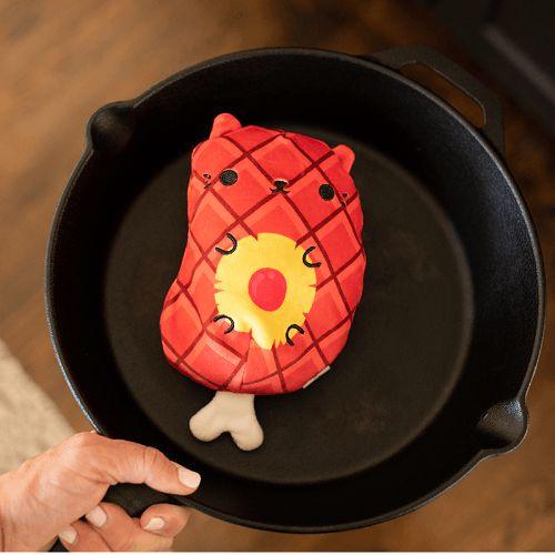 Cats vs Pickles Chonks 6 Inch Plush Mystery Bag - ToylandEU