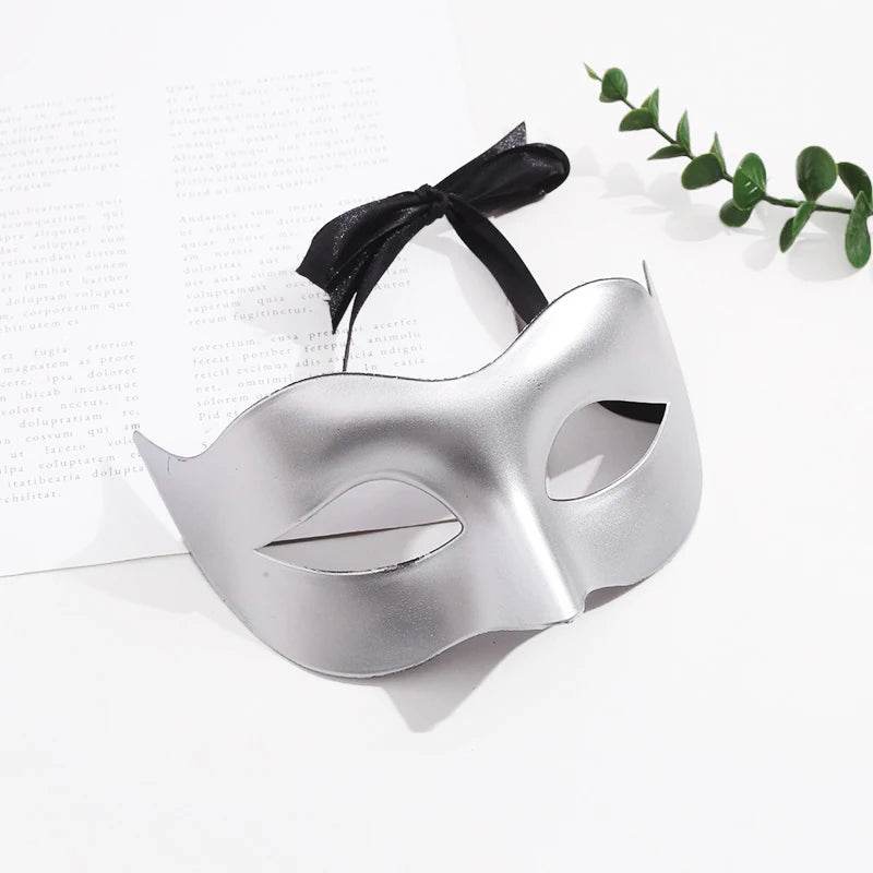 Chic Masquerade Mask For Adults Half Face Black White Retro - ToylandEU
