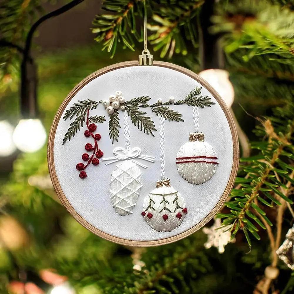  Christmas-Themed DIY Embroidery Kit: 4 Set Handmade Cross Stitch Patterns with Gnome, Snow House, and Fireplace Designs -  ToylandEU™