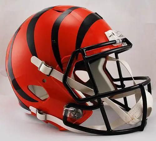  Cincinnati Bengals Deluxe Replica Speed Helmet Display -  ToylandEU™
