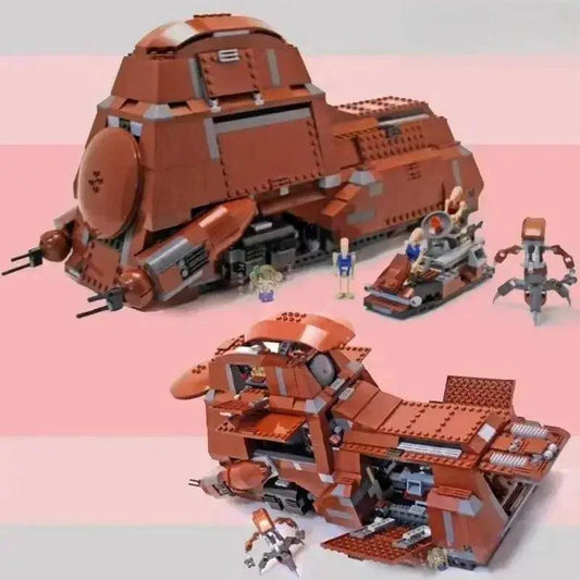  Cosmic Warship Armored Vehicle Building Blocks Kit -  ToylandEU™