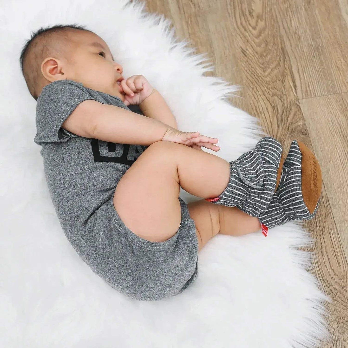  Cozy Anti Slip Baby Shoes 0 To 12M Booties Toyland EU -  ToylandEU™