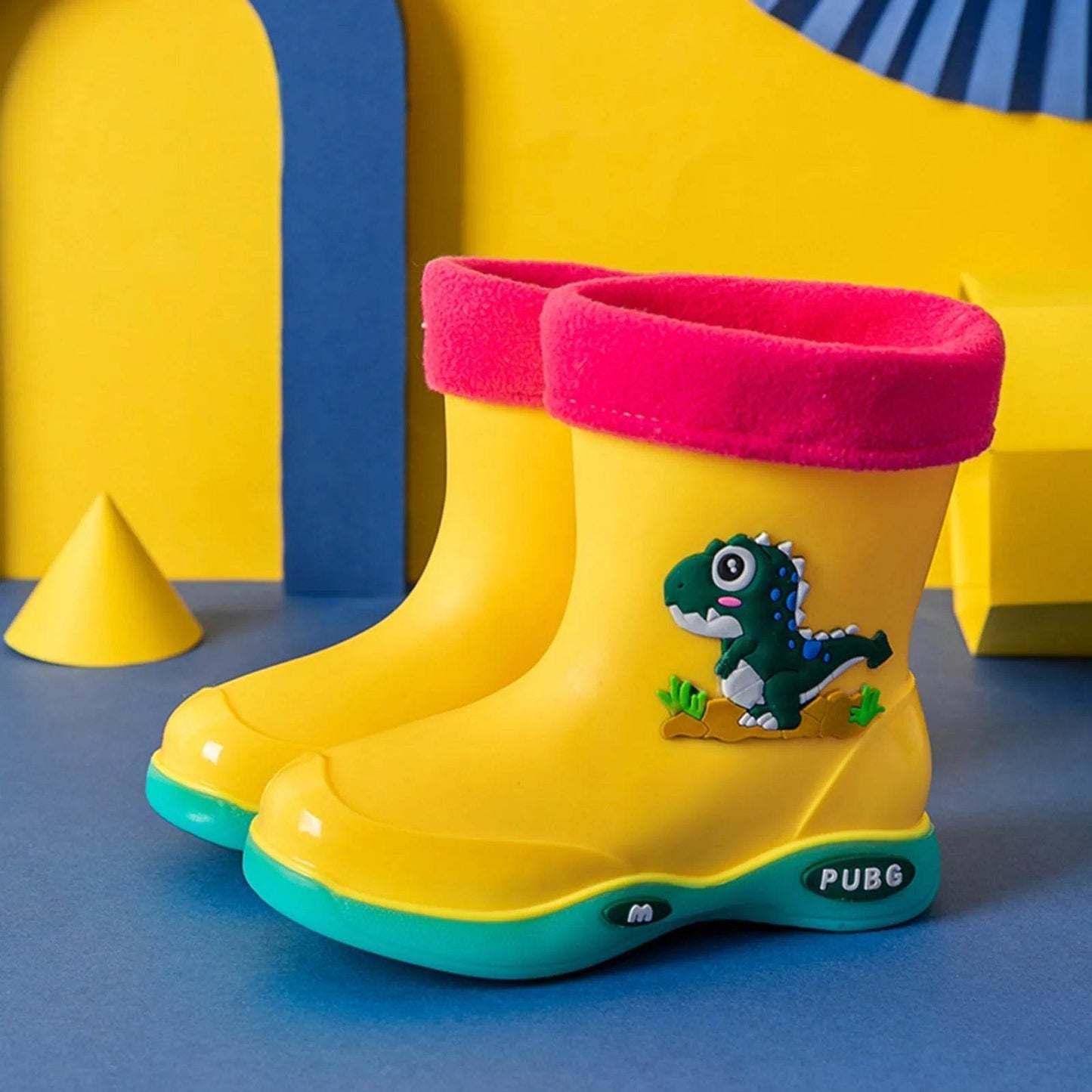 Cozy Lighted Snow Boots for Kids - ToylandEU