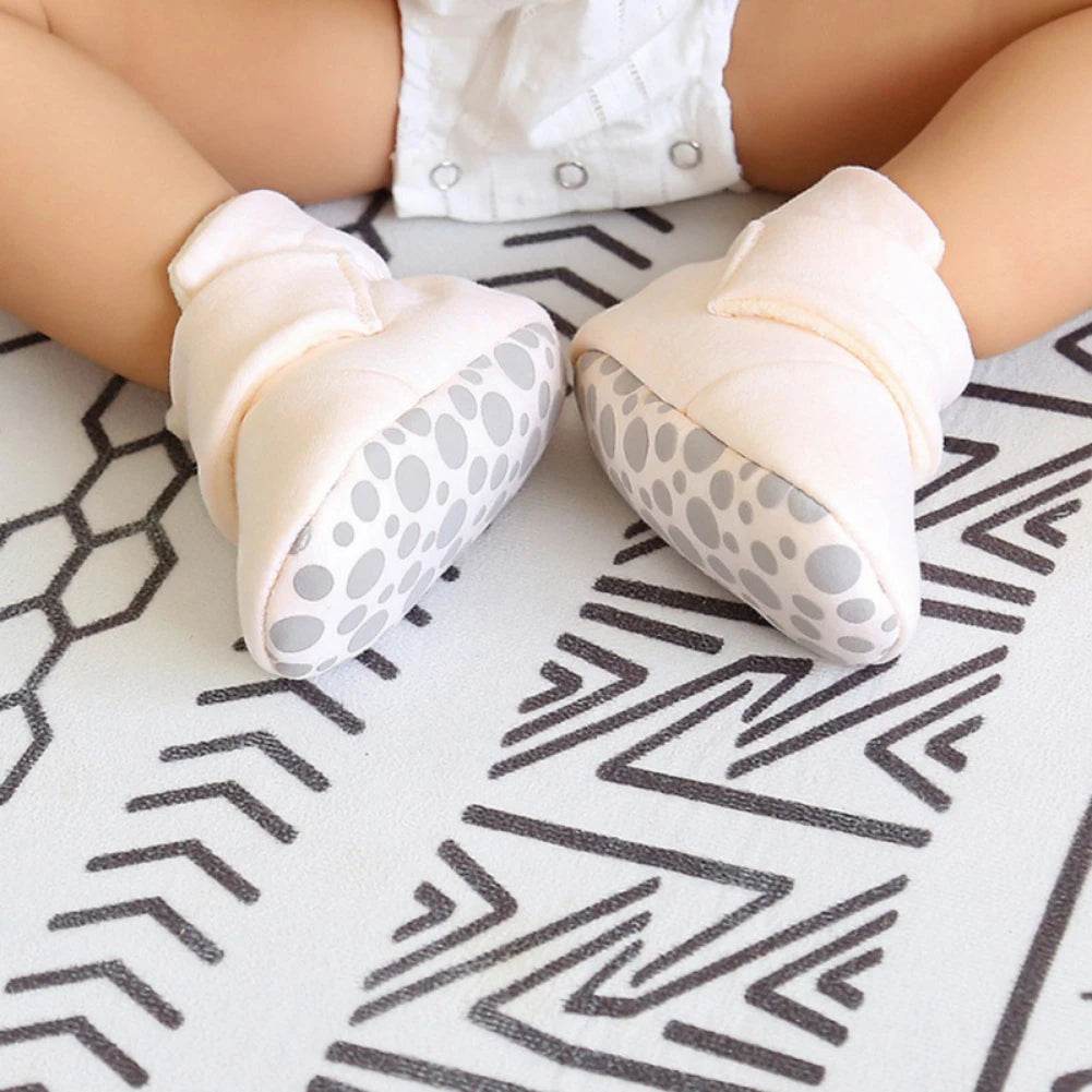 Cozy Plush Winter Booties for Newborns - Soft Sole Anti-slip Toddler Shoes for First Walkers - ToylandEU