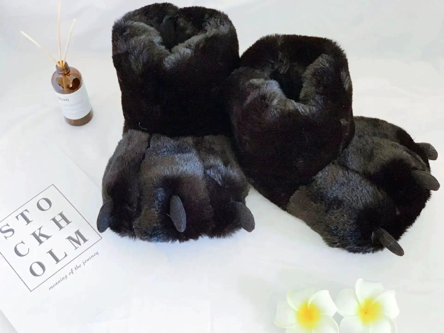  Cozy Slippers Bear Claw Design 2X Furry Warm Toyland EU -  ToylandEU™