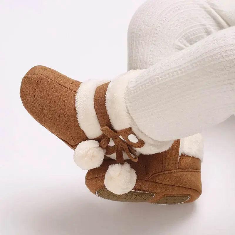  Cozy Winter Crib Boots for Infants - Soft Soled Snow Shoes for Boys and Girls -  ToylandEU™