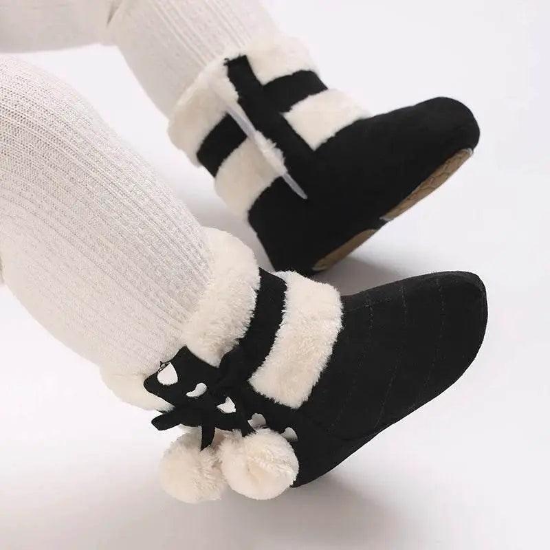  Cozy Winter Crib Boots for Infants - Soft Soled Snow Shoes for Boys and Girls -  ToylandEU™