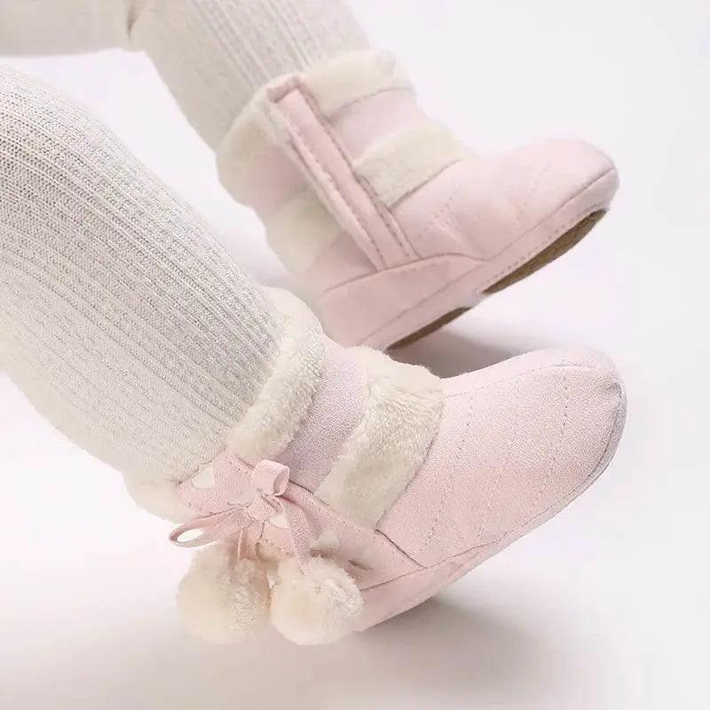  Cozy Winter Crib Boots for Infants - Soft Soled Snow Shoes for Boys and Girls -  ToylandEU™